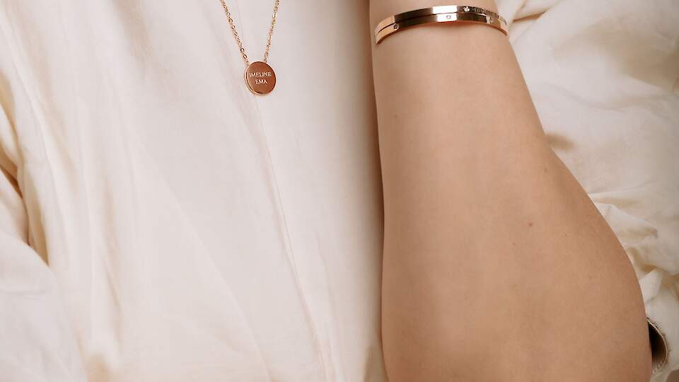 OLLA sõnumiga ehted